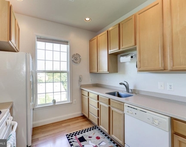 11924 Darnestown Road - Photo Thumbnail 16