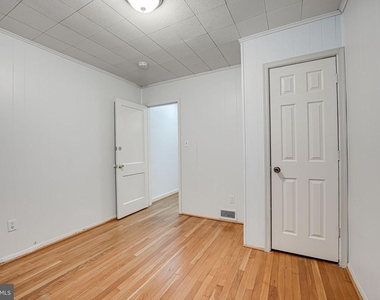 8218 Roanoke Avenue - Photo Thumbnail 8