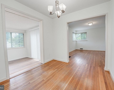 8218 Roanoke Avenue - Photo Thumbnail 10