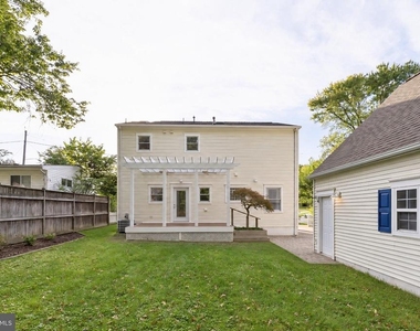 101 Charles Street - Photo Thumbnail 35