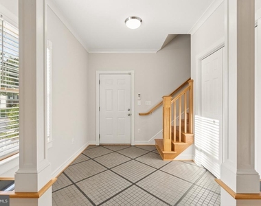 101 Charles Street - Photo Thumbnail 4