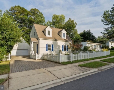 101 Charles Street - Photo Thumbnail 1