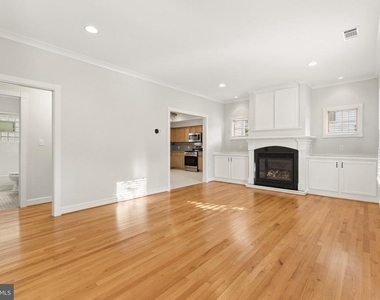 101 Charles Street - Photo Thumbnail 7