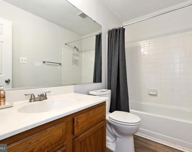 9525 Clocktower Lane - Photo Thumbnail 11