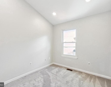 9525 Clocktower Lane - Photo Thumbnail 12