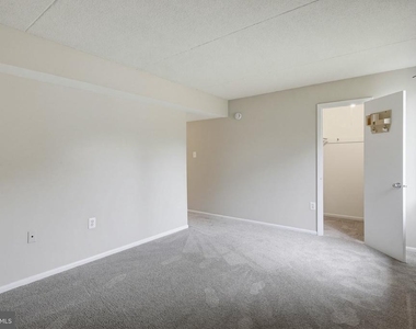 5247 W Running Brook Road - Photo Thumbnail 24