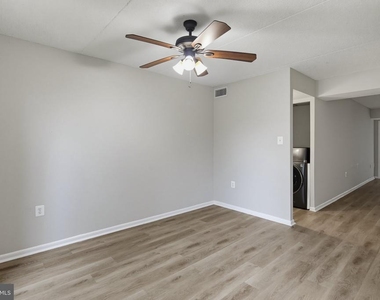 5247 W Running Brook Road - Photo Thumbnail 12