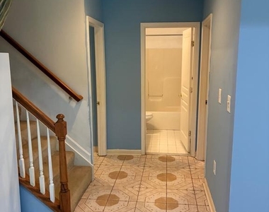 3107 Edgewood Road - Photo Thumbnail 7