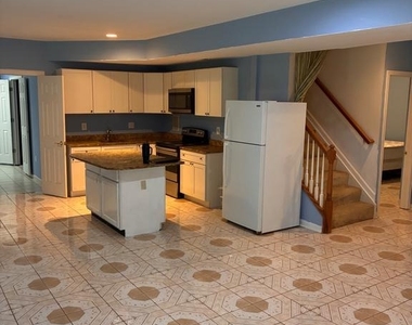 3107 Edgewood Road - Photo Thumbnail 5