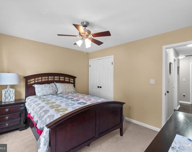 6874 Caravan Court - Photo Thumbnail 45