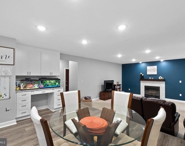 6874 Caravan Court - Photo Thumbnail 24