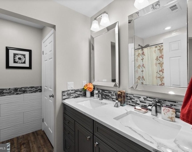 6874 Caravan Court - Photo Thumbnail 47