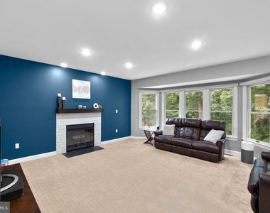 6874 Caravan Court - Photo Thumbnail 26