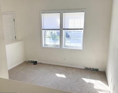 7500 Cove Point Way - Photo Thumbnail 7