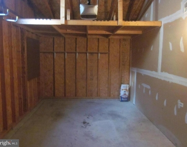 7500 Cove Point Way - Photo Thumbnail 25
