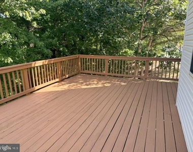 7500 Cove Point Way - Photo Thumbnail 22