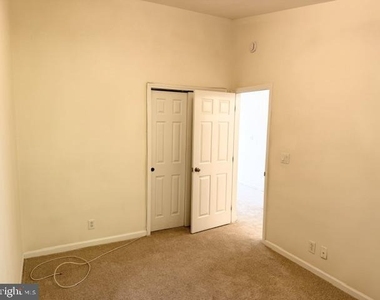 7500 Cove Point Way - Photo Thumbnail 17