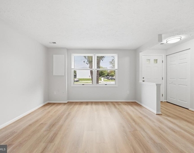 6711 Kernel Court - Photo Thumbnail 6