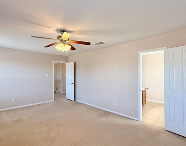 511 Taurus Dr - Photo Thumbnail 11