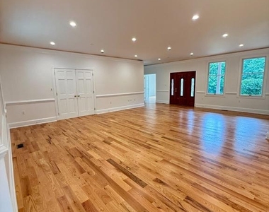 11325 Wicomico Oaks Place - Photo Thumbnail 4