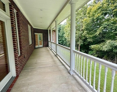 11325 Wicomico Oaks Place - Photo Thumbnail 12