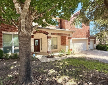 2110 Reston Cv - Photo Thumbnail 2