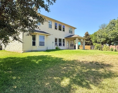 2110 Reston Cv - Photo Thumbnail 3