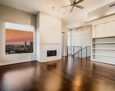 214 Barton Springs Rd - Photo Thumbnail 7