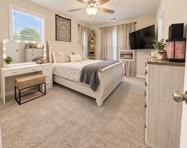 7693 Weatherly Place - Photo Thumbnail 40
