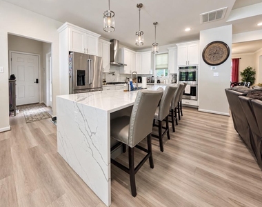 7693 Weatherly Place - Photo Thumbnail 14
