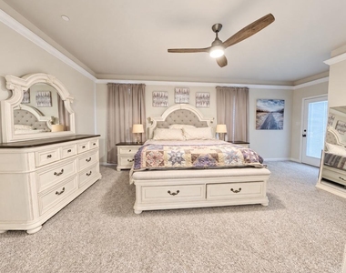 7693 Weatherly Place - Photo Thumbnail 32