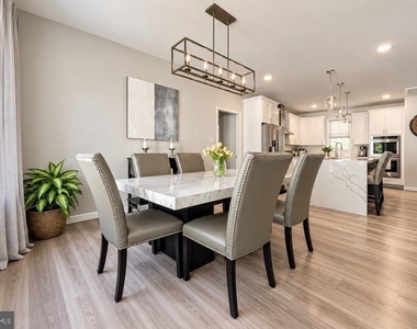 7693 Weatherly Place - Photo Thumbnail 15