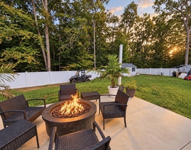 7693 Weatherly Place - Photo Thumbnail 55