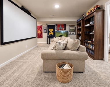 7693 Weatherly Place - Photo Thumbnail 44