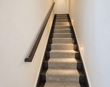 7693 Weatherly Place - Photo Thumbnail 34