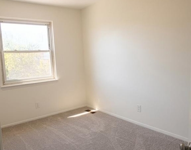776 Lannerton Road - Photo Thumbnail 12