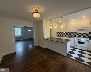 1721 Pin Oak Road - Photo Thumbnail 5