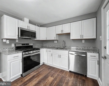5900 Hamilton Avenue - Photo Thumbnail 1