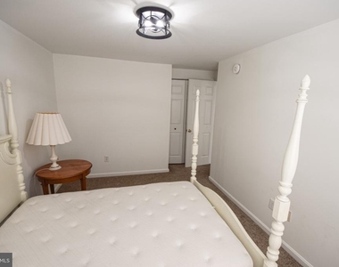 5644 Leiden Road - Photo Thumbnail 12