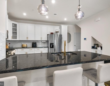 9383 Seney Lane - Photo Thumbnail 4