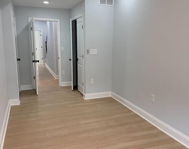 1145 Myrtle Avenue - Photo Thumbnail 11