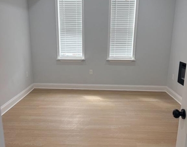 1145 Myrtle Avenue - Photo Thumbnail 13