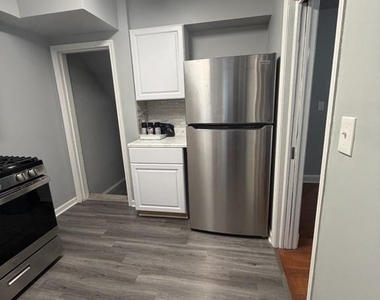 6207 Pioneer Drive - Photo Thumbnail 3