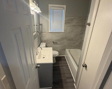 6207 Pioneer Drive - Photo Thumbnail 10