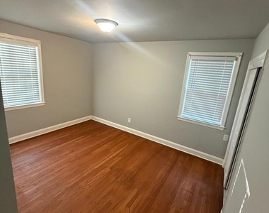 6207 Pioneer Drive - Photo Thumbnail 8