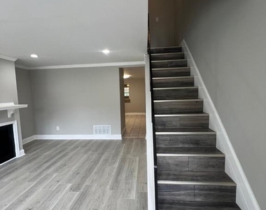 2504 Marbourne Avenue - Photo Thumbnail 2