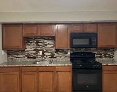 2504 Marbourne Avenue - Photo Thumbnail 4