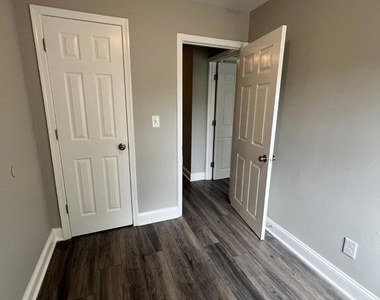 2504 Marbourne Avenue - Photo Thumbnail 14