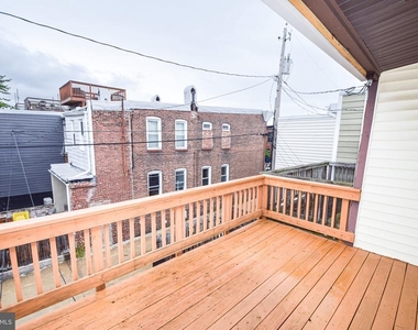 3606 Hudson Street - Photo Thumbnail 10