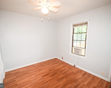3606 Hudson Street - Photo Thumbnail 7